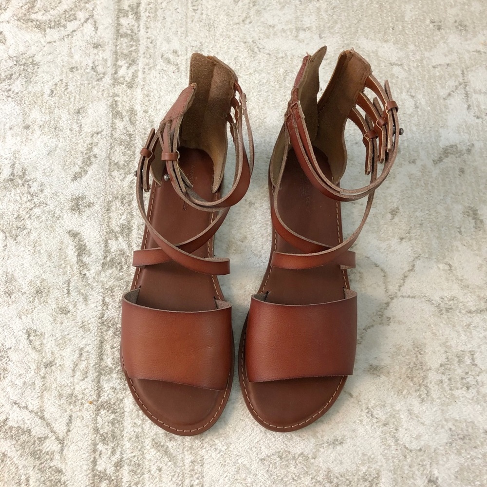 AE sandals